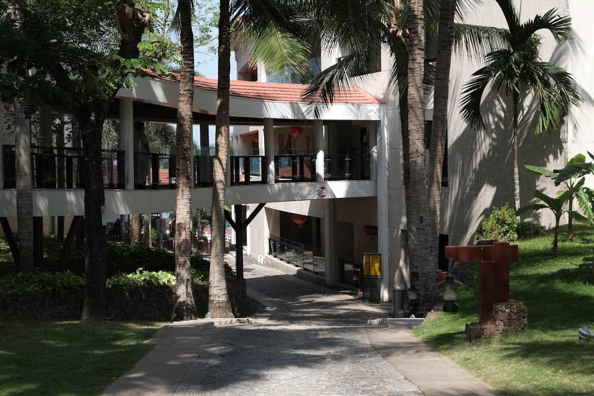 Tropical Balcony Retreat